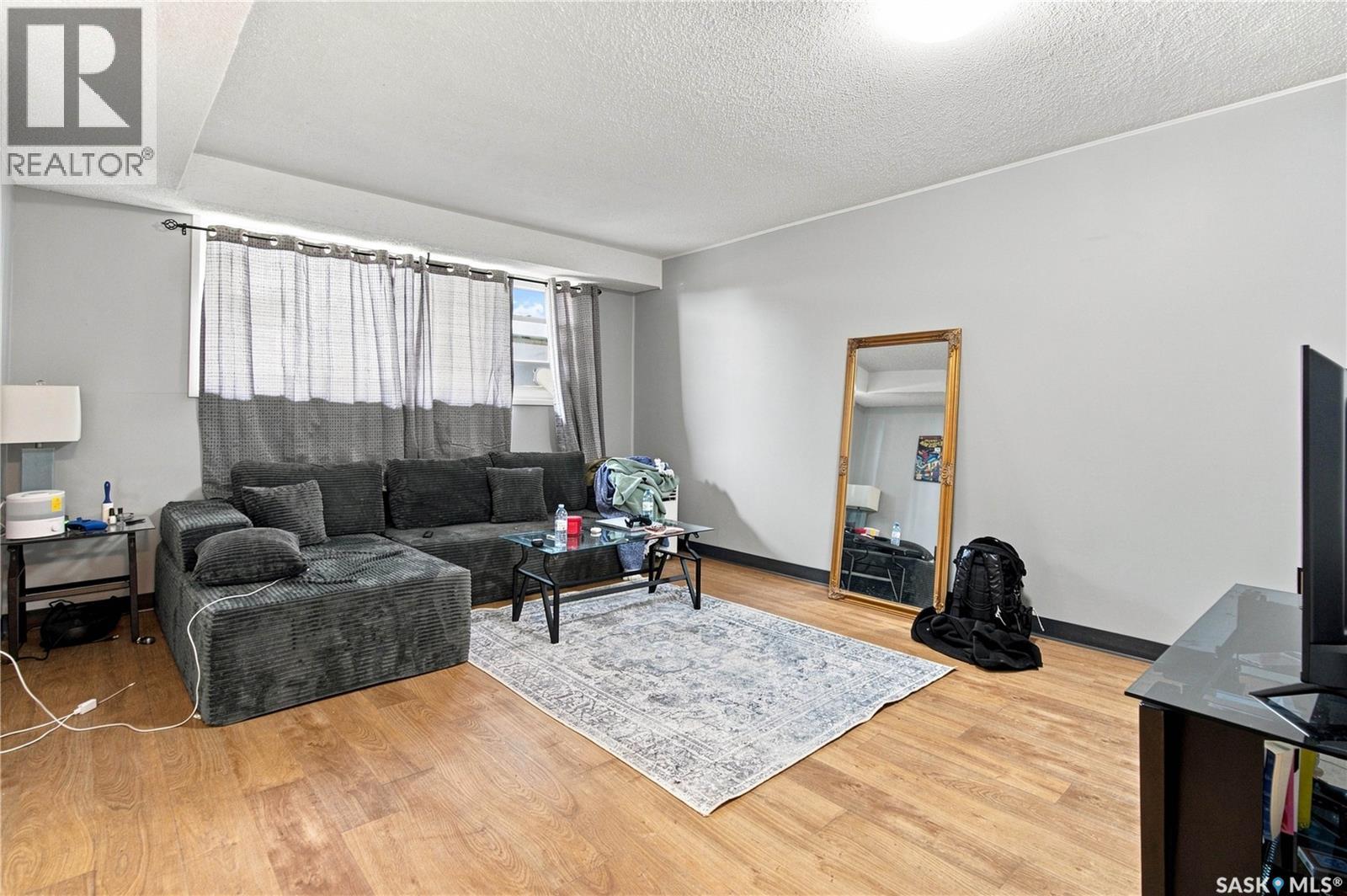 7110-7112 Dewdney AVENUE - Image 36