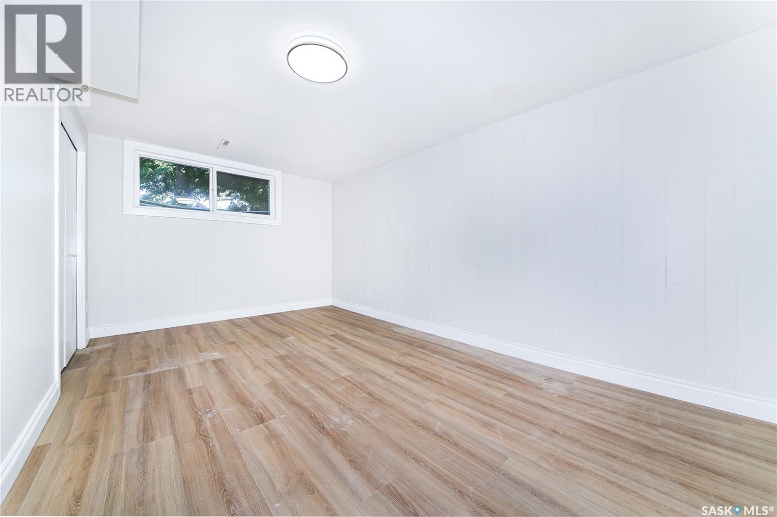 451 R AVENUE S - Image 32