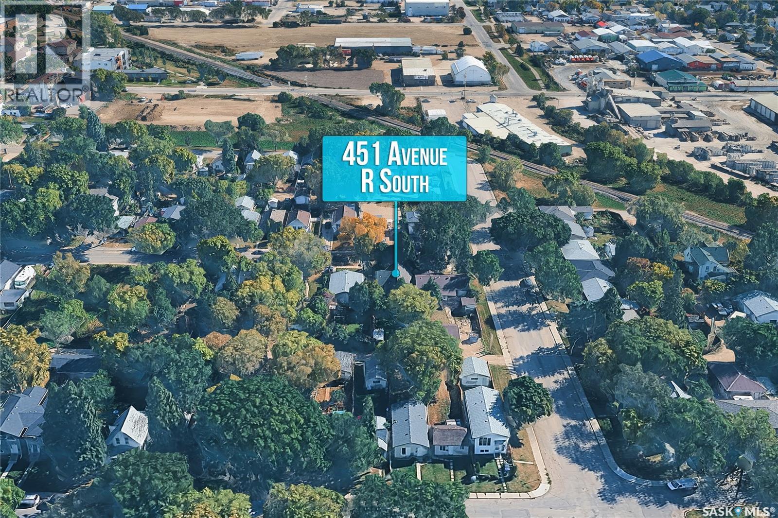 451 R AVENUE S - 42