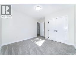 451 R Avenue S, Saskatoon, SK S7M2Z4 Photo 17