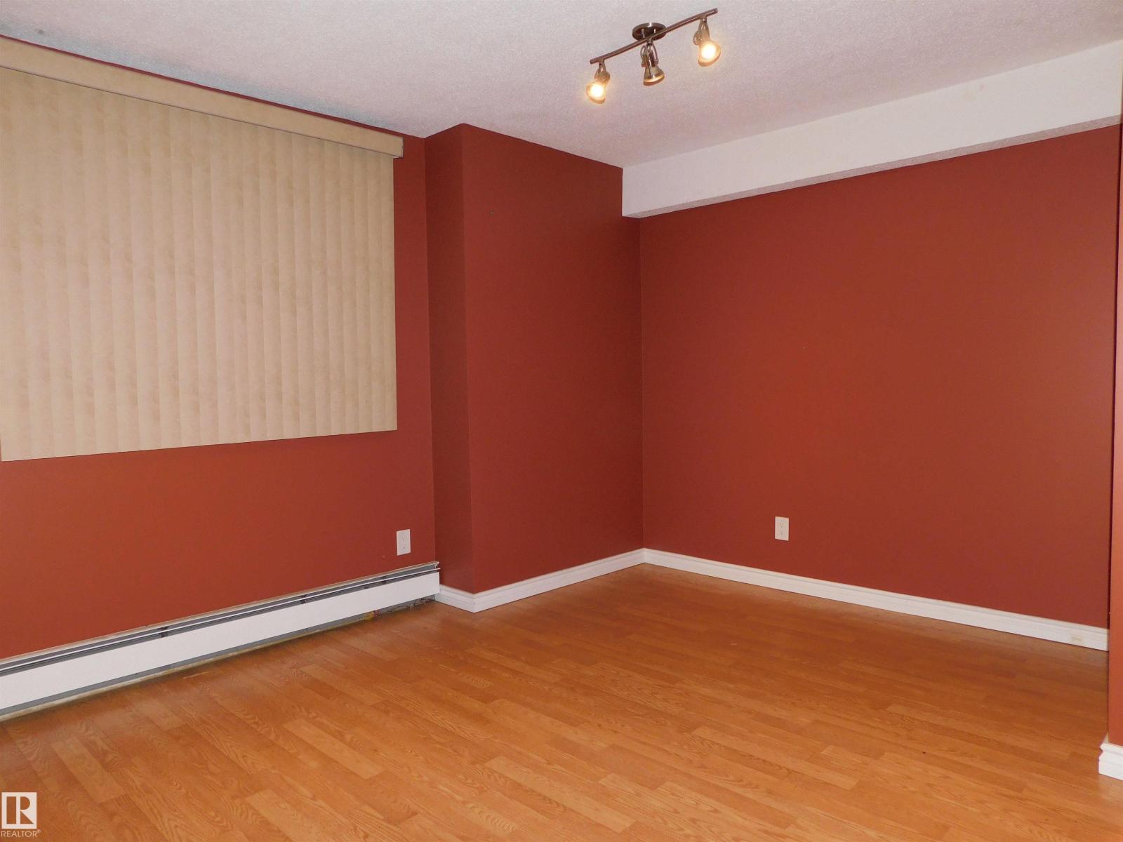 #601 9929 113 ST NW - Image 7
