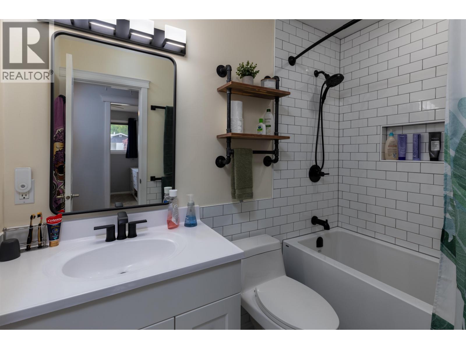 4121 SKOGLUND STREET - Image 17
