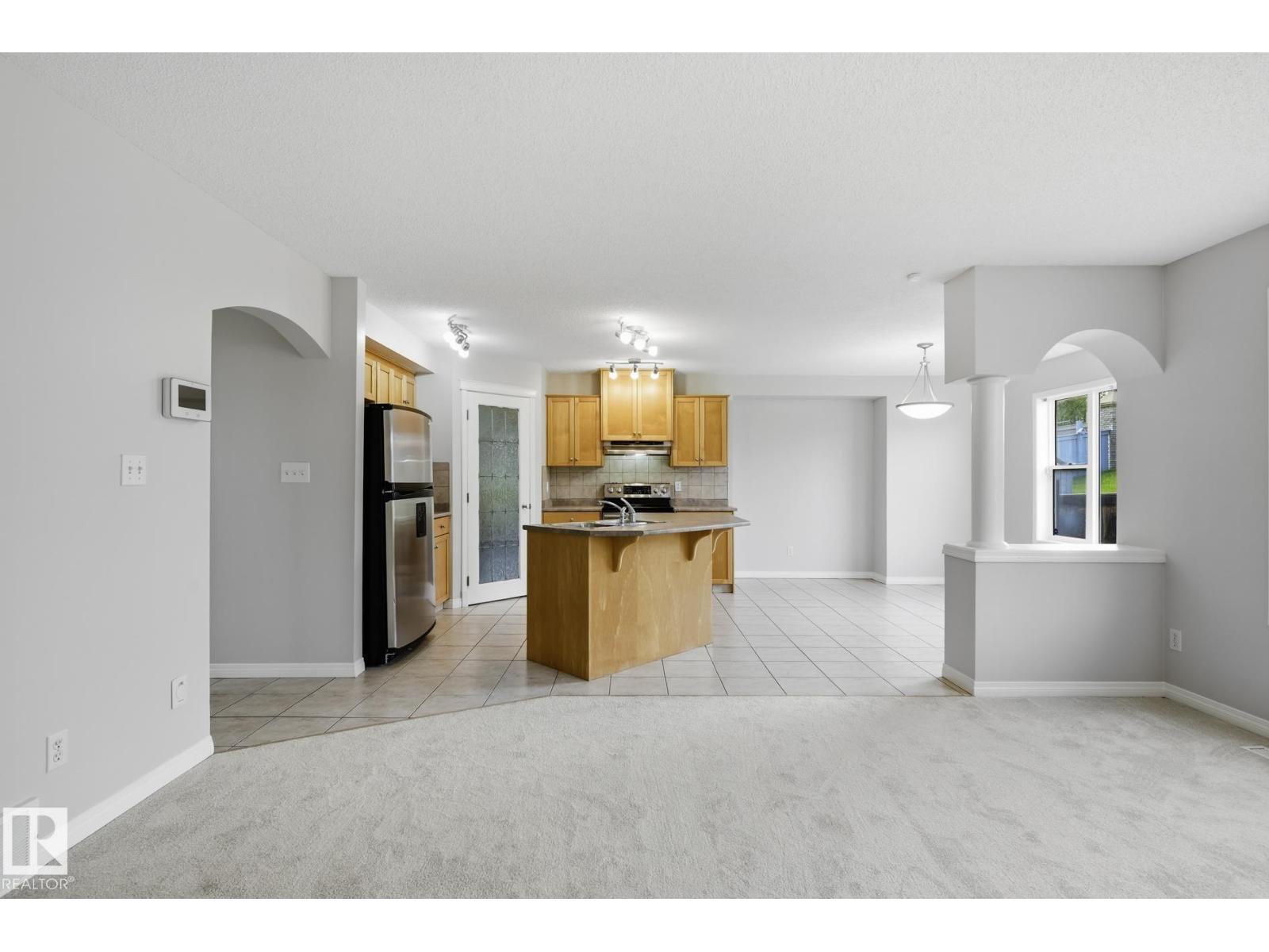 10719 8 AV SW - Image 6