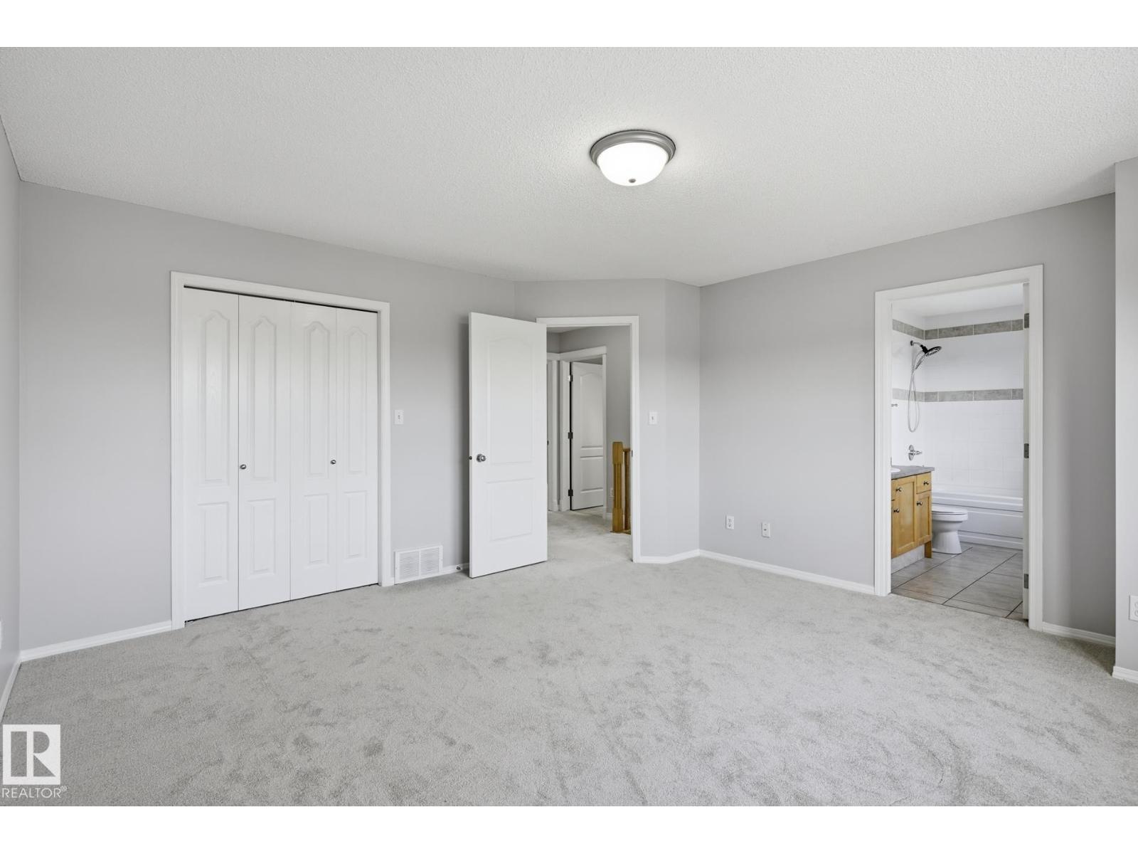 10719 8 AV SW - 16
