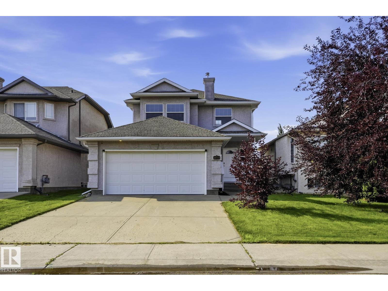 10719 8 AV SW - 1