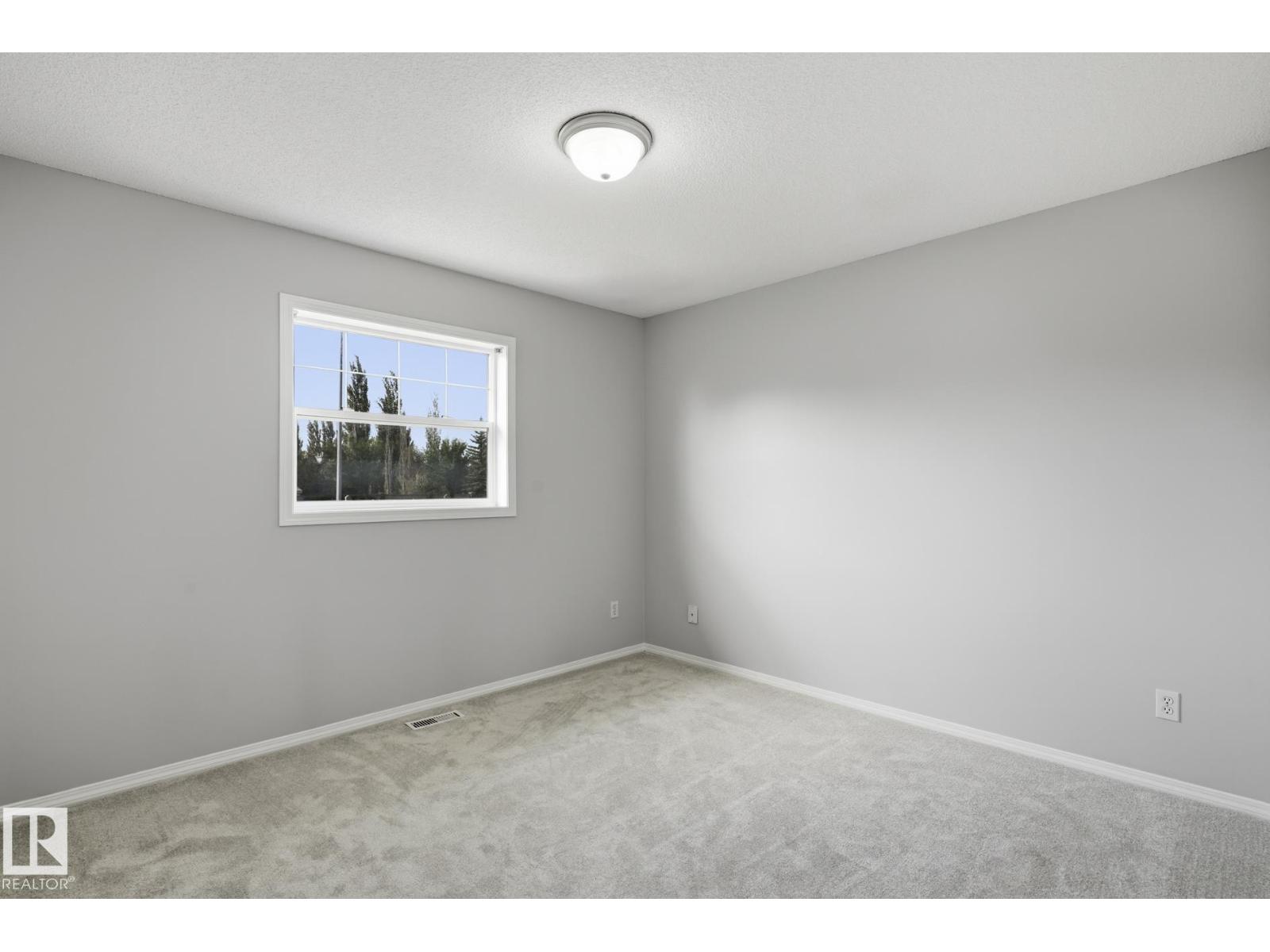 10719 8 AV SW - 20