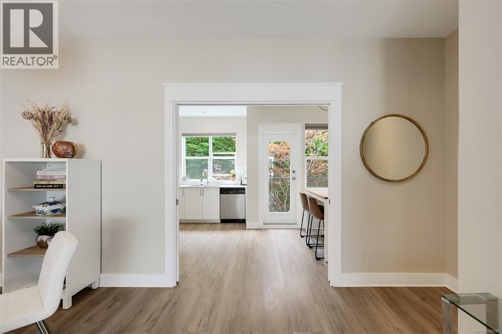 #4 1521 Belcher Ave - 9