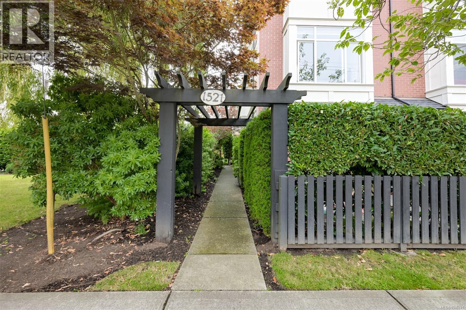 #4 1521 Belcher Ave - 2
