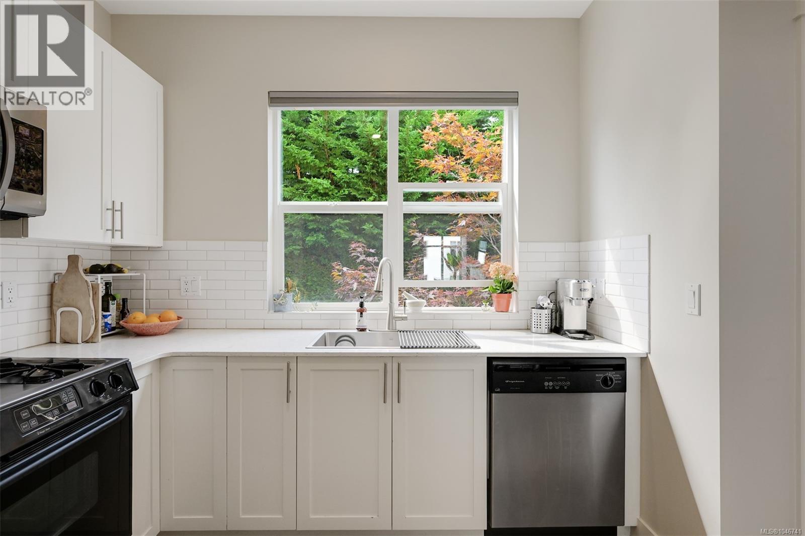 #4 1521 Belcher Ave - 13