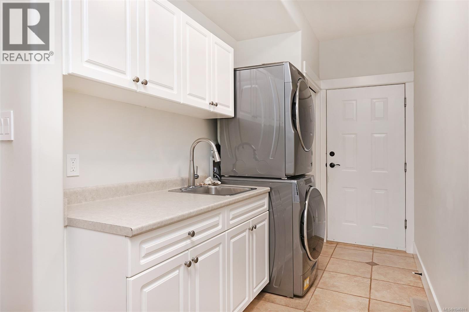 1302 Ocean View Ave - Image 22
