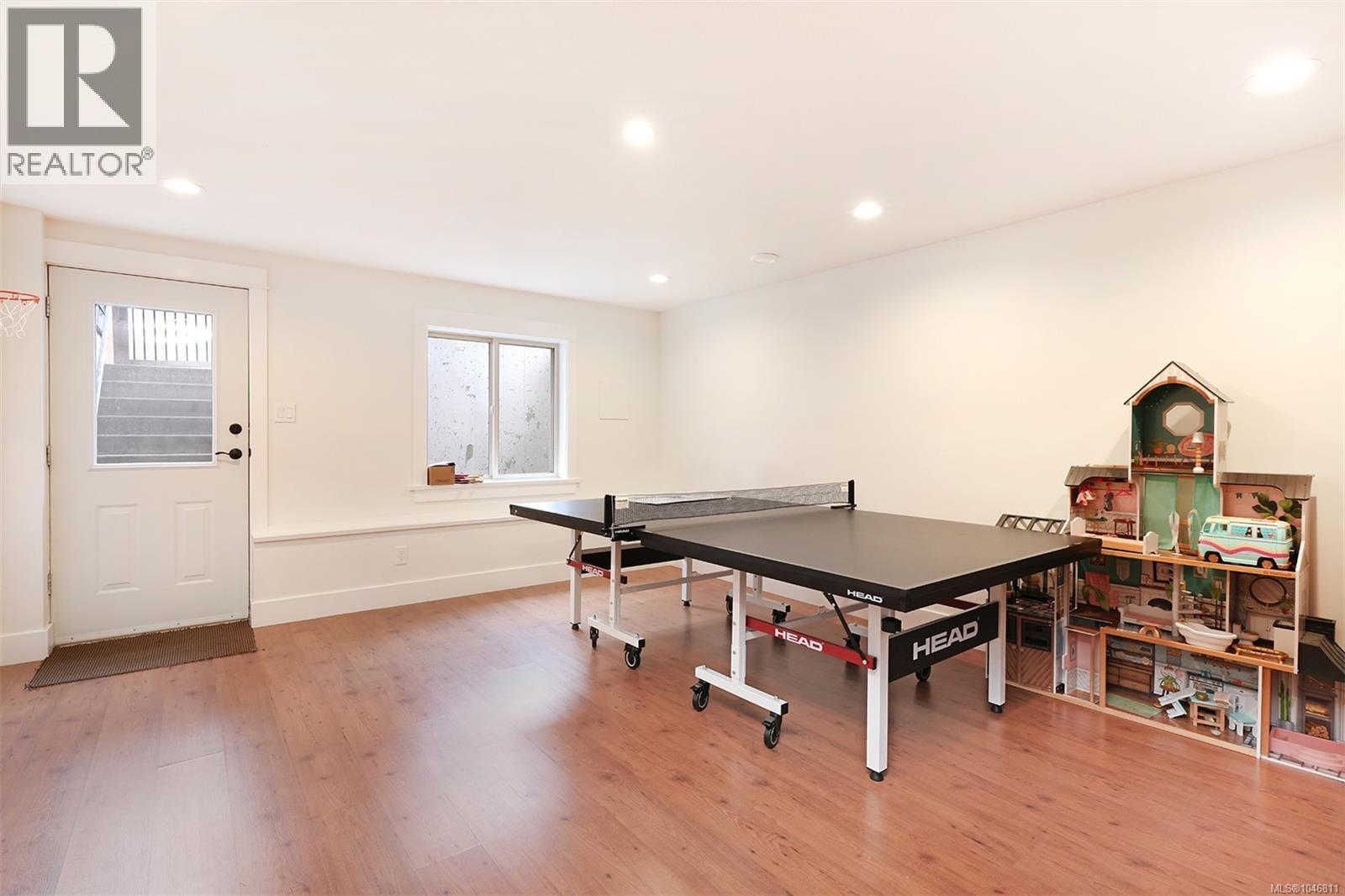 1302 Ocean View Ave - 35