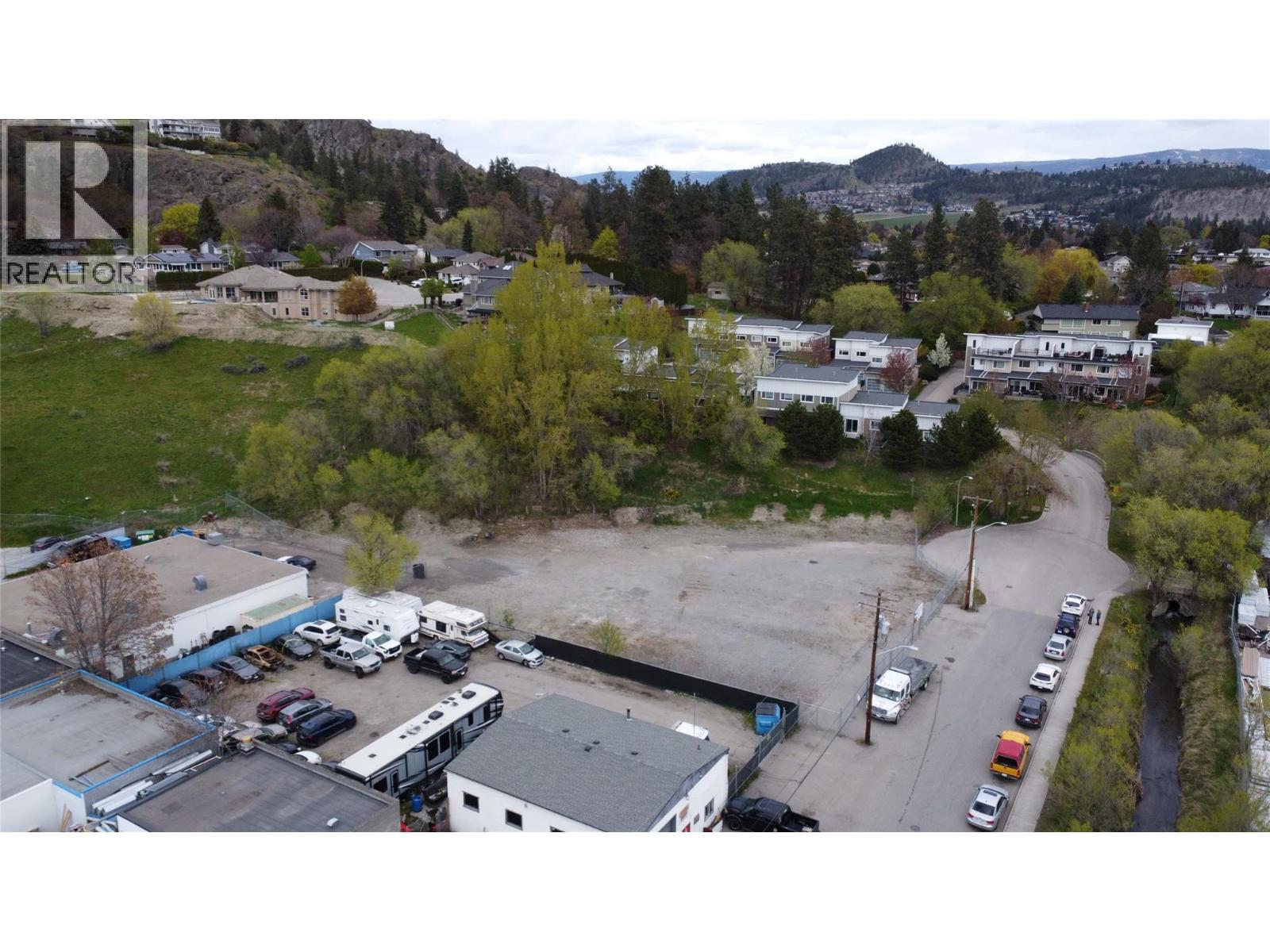  1140 Brant Avenue, Kelowna