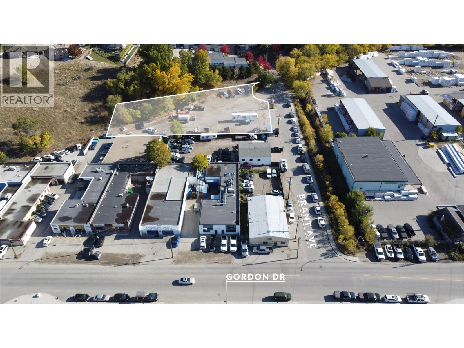  1140 Brant Avenue, Kelowna