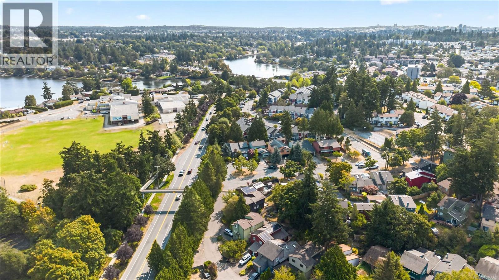4 Demos Pl - Image 25
