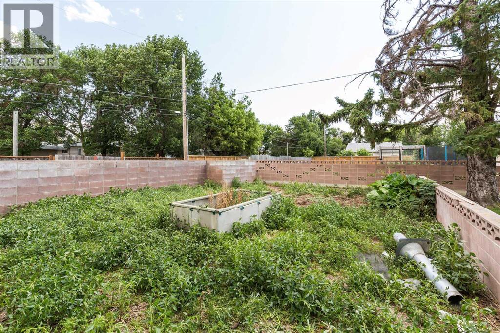 2211 17 Street - 39