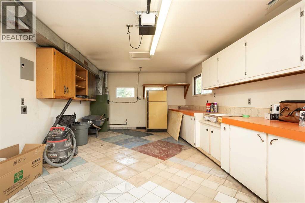 2211 17 Street - Photo 34