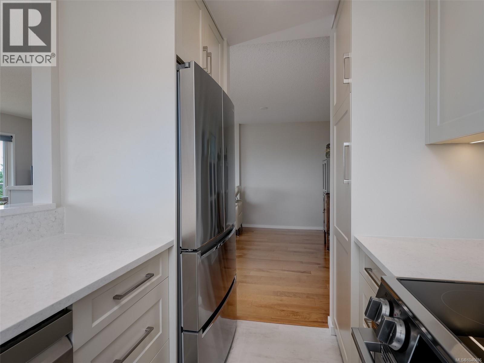 #601 36 South Turner St - Image 10