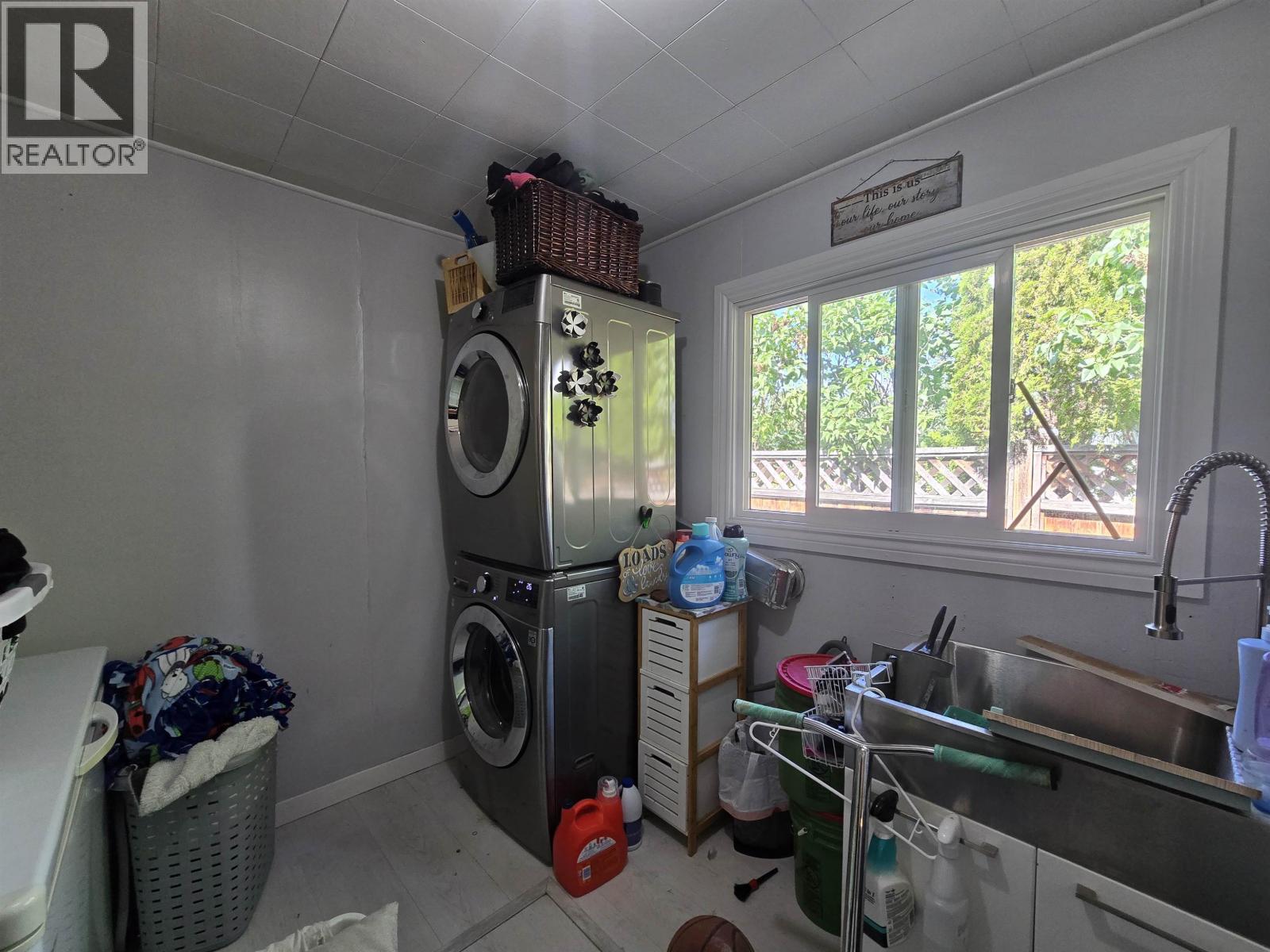 2940 2ND AVENUE - Image 12