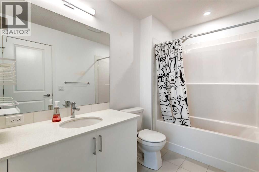 8524 21 Avenue SE - 19