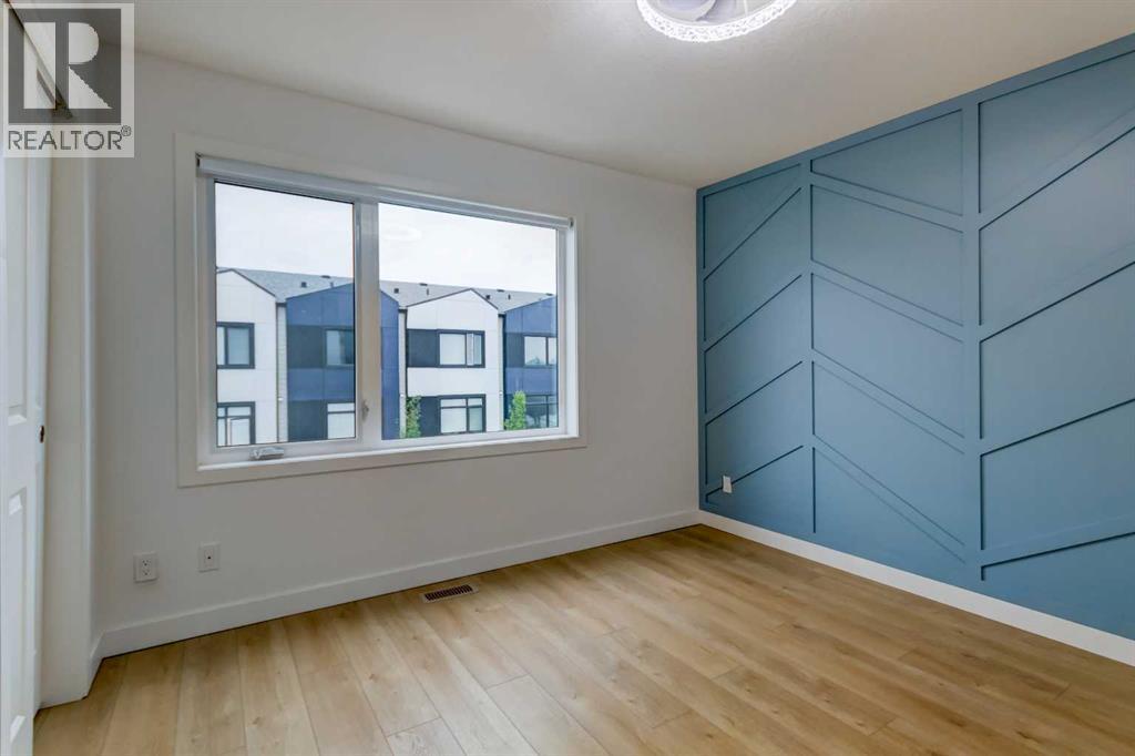 8524 21 Avenue SE - Image 16