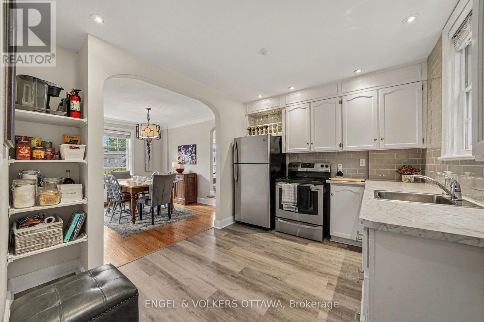 4 Bed, 2 Bath House for Sale in Ottawa – 107 IVY CRESCENT, Ottawa – MLS# X13677578 - Image 13