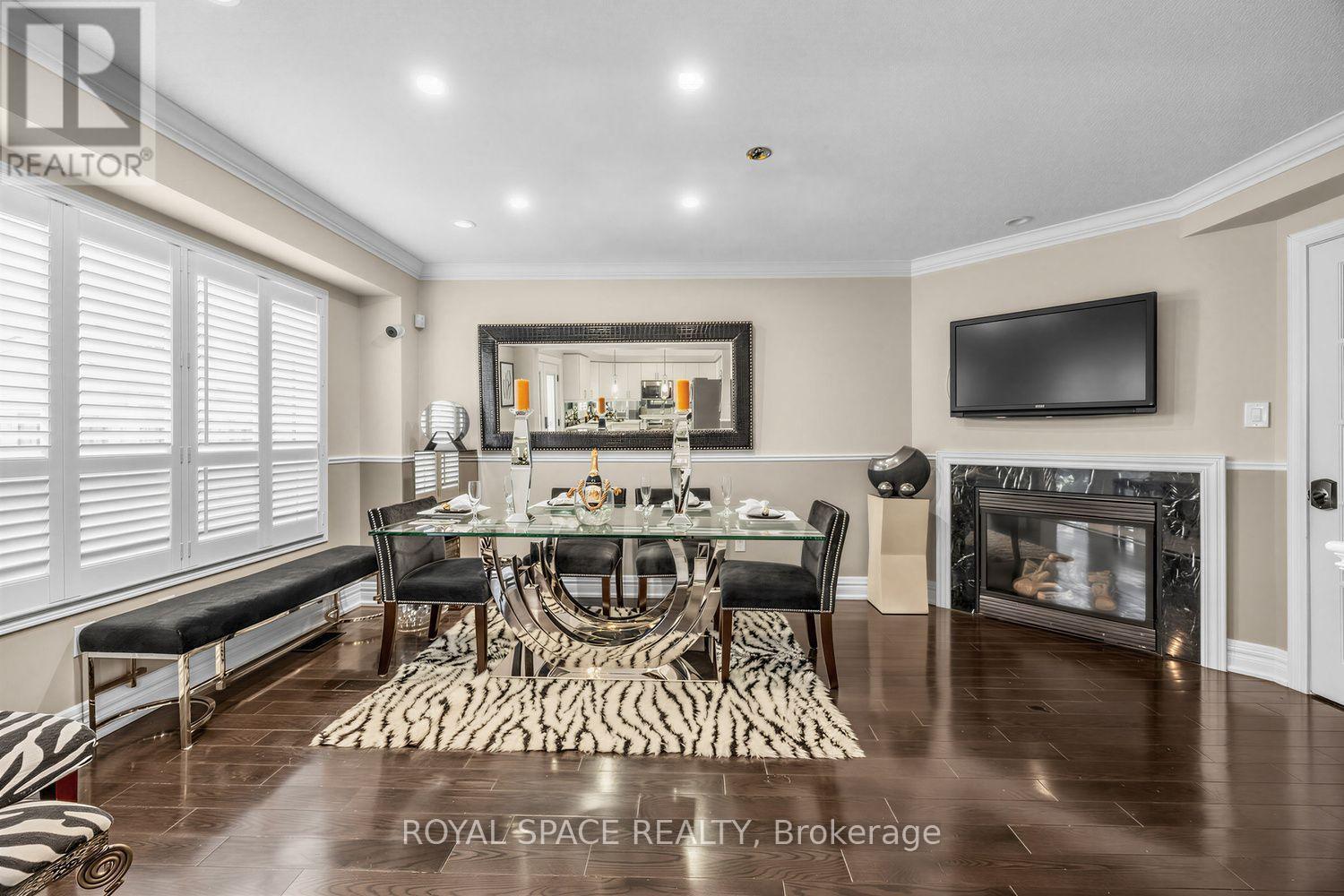 7 URWIN STREET - 9