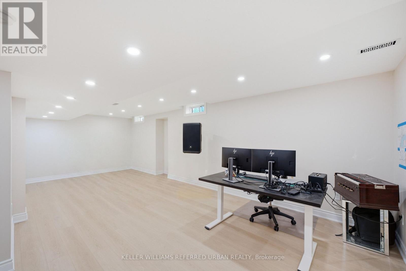 24 BRADBURY CRESCENT - Image 37