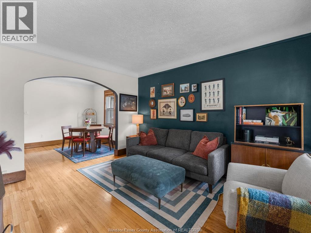2220 LINCOLN ROAD - 4