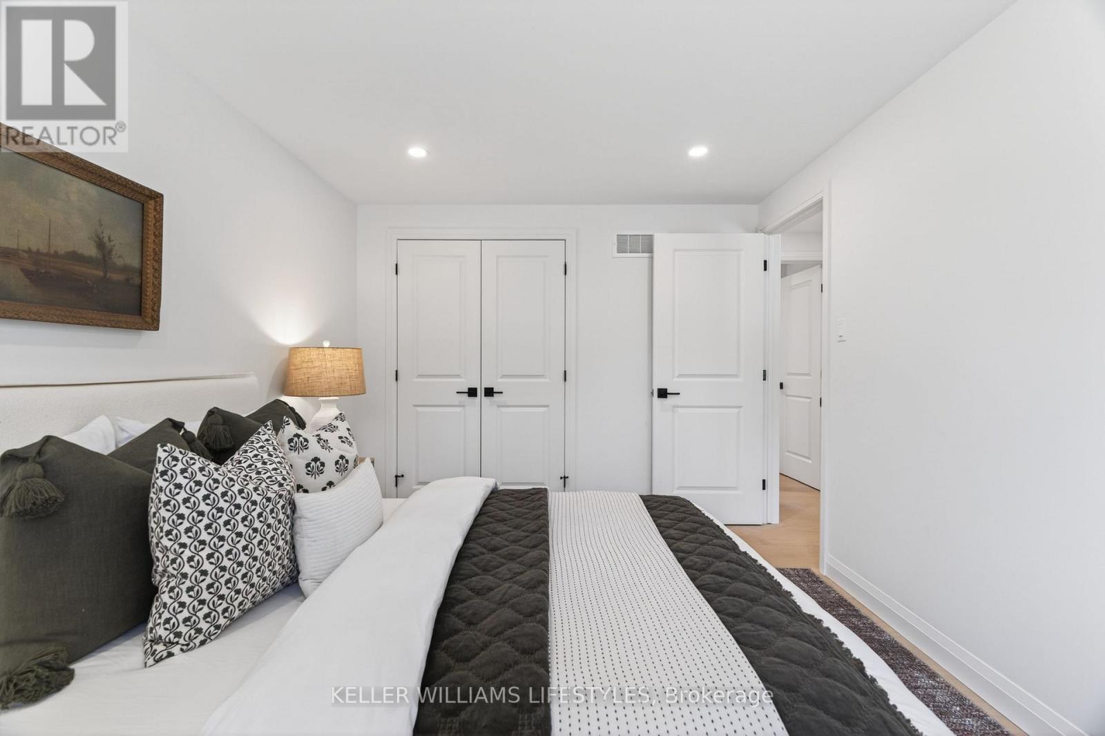 572 CHURCHILL CRESCENT - Image 25
