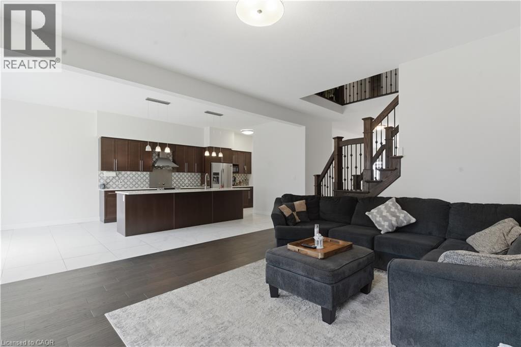 2000 MADDEX Way - Image 16