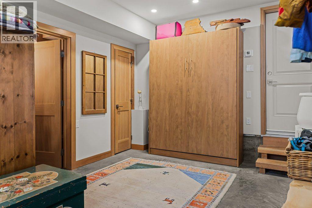 132 Rundle Crescent - Photo 40