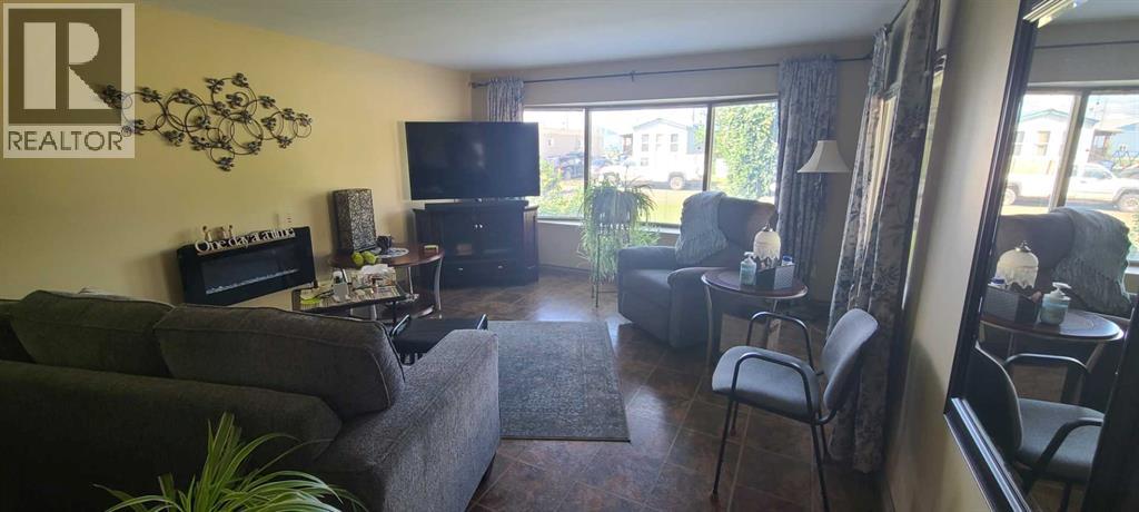 5714 52 Street - Photo 10