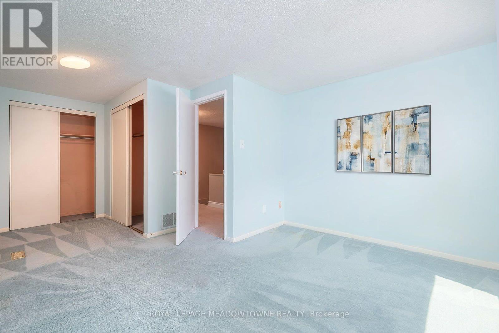 #30 59 KENNINGHALL BOULEVARD - 19