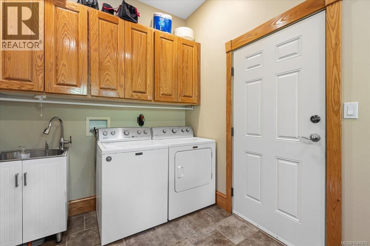 1205 Spider Lake Rd - Image 44