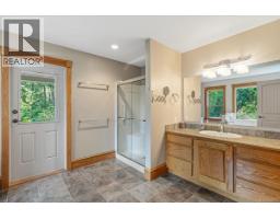 1205 Spider Lake Rd, Qualicum Beach, BC V9K2L7 Photo 23