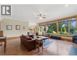 Dining room - 1205 Spider Lake Rd, Qualicum Beach, BC V9K2L7 Photo 8