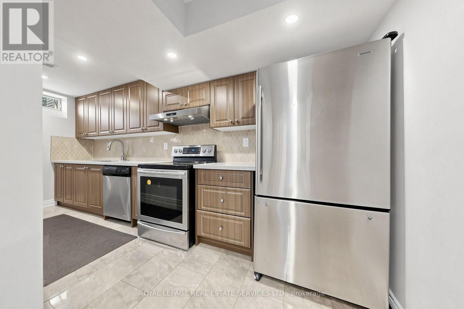 5290 BROOKWOOD COURT - Image 39