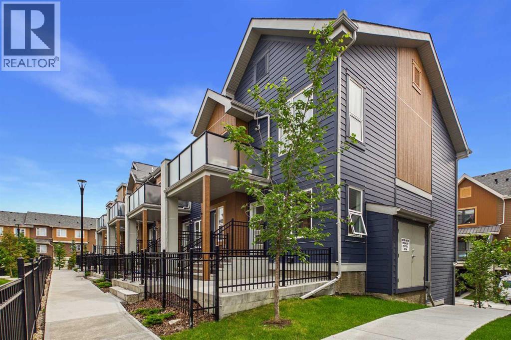 220 Livingston Common Northeast