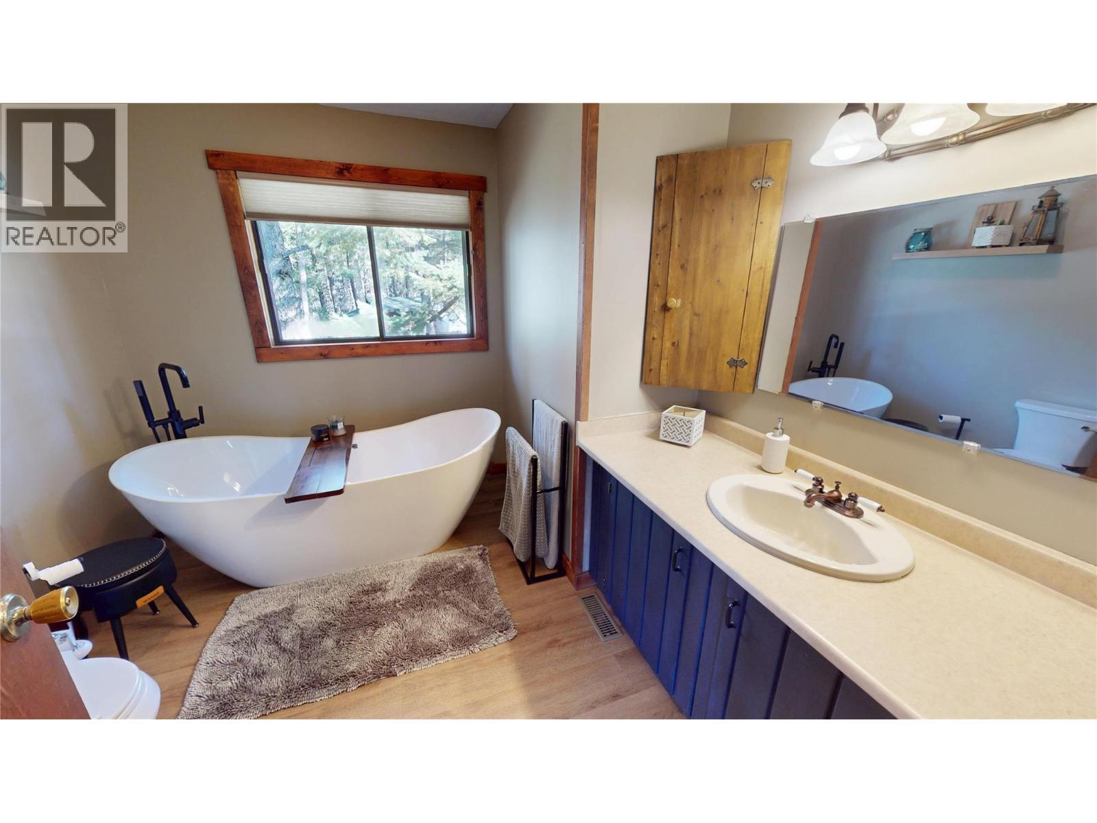 4775 Nelles Crescent - Image 10