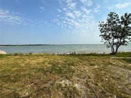 3 Night Swimming Drive, Lake Manitoba Narrows, MB R0L1S0 Photo 6