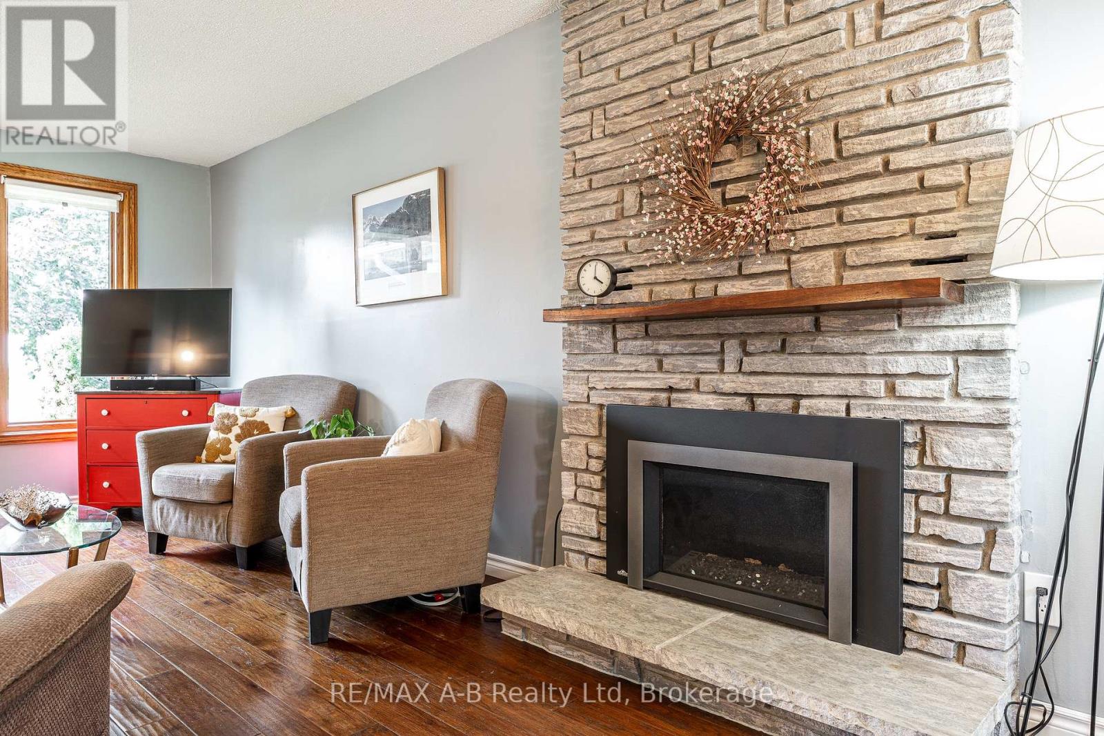 45 MAGWOOD COURT - 5