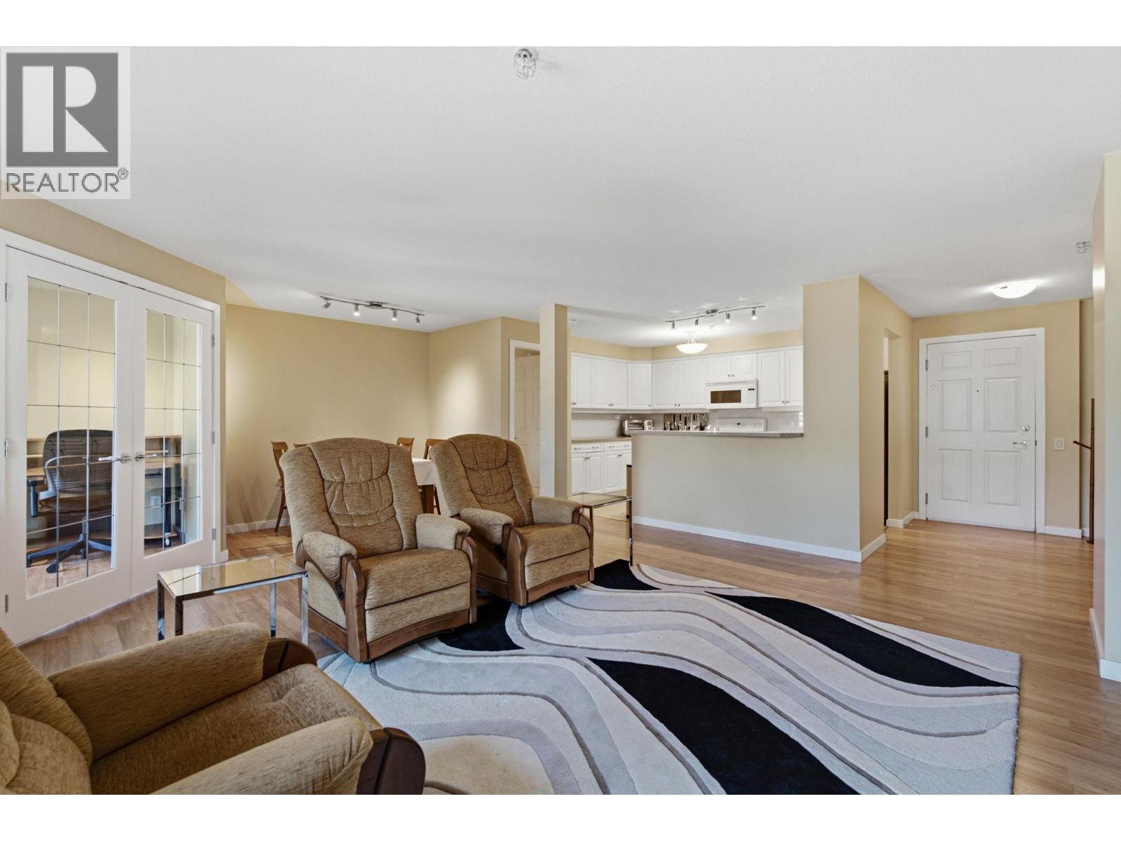 #220 515 Houghton Road - 10