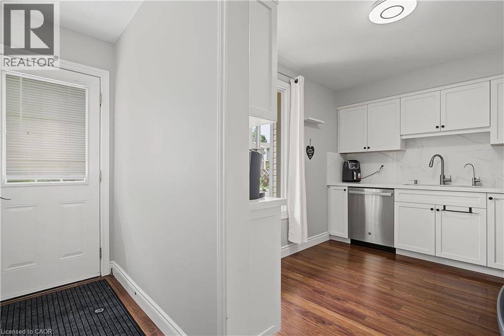 #1 15 GREEN VALLEY Drive - Image 5