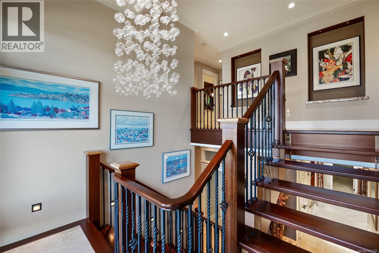 3943/3941 Marine Dr - Image 39