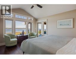 3943/3941 Marine Dr, Royston, BC V0R2V0 Photo 42