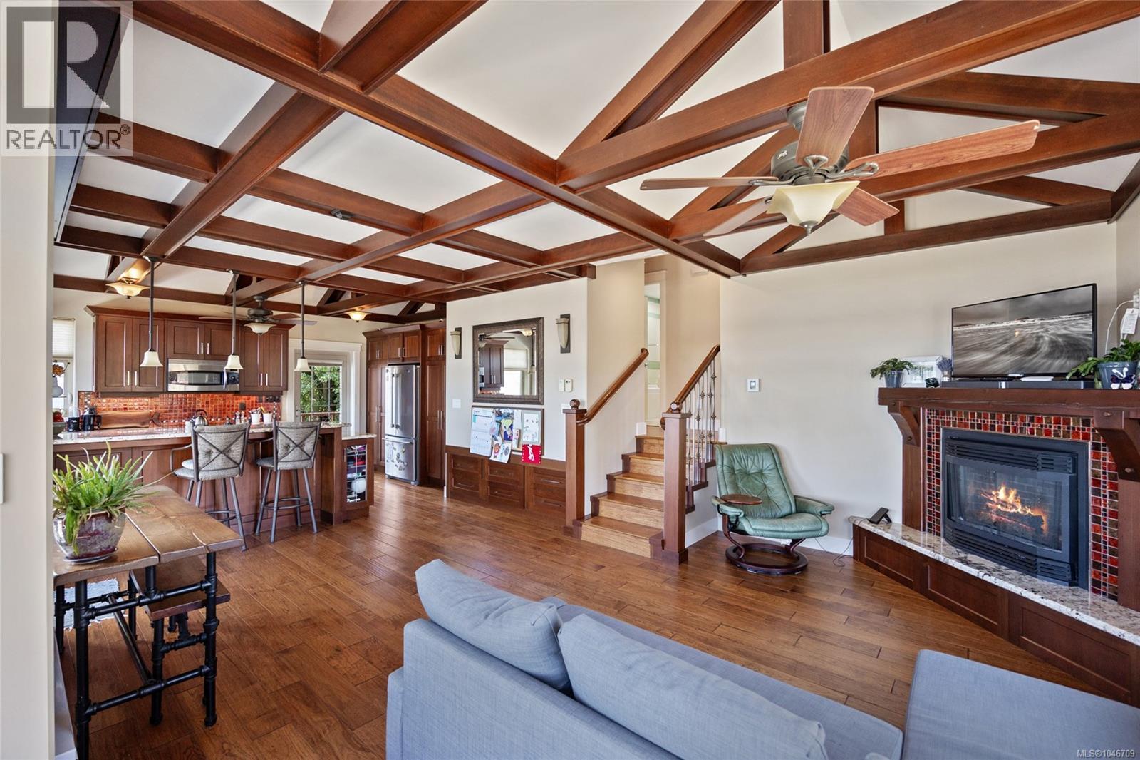 3943/3941 Marine Dr - 58