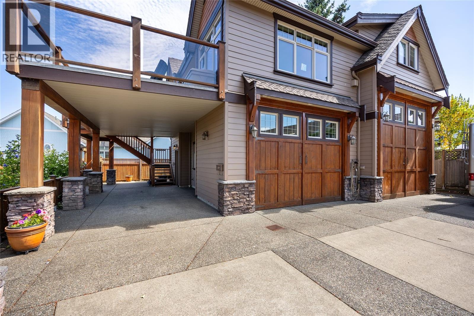 3943/3941 Marine Dr - Image 76