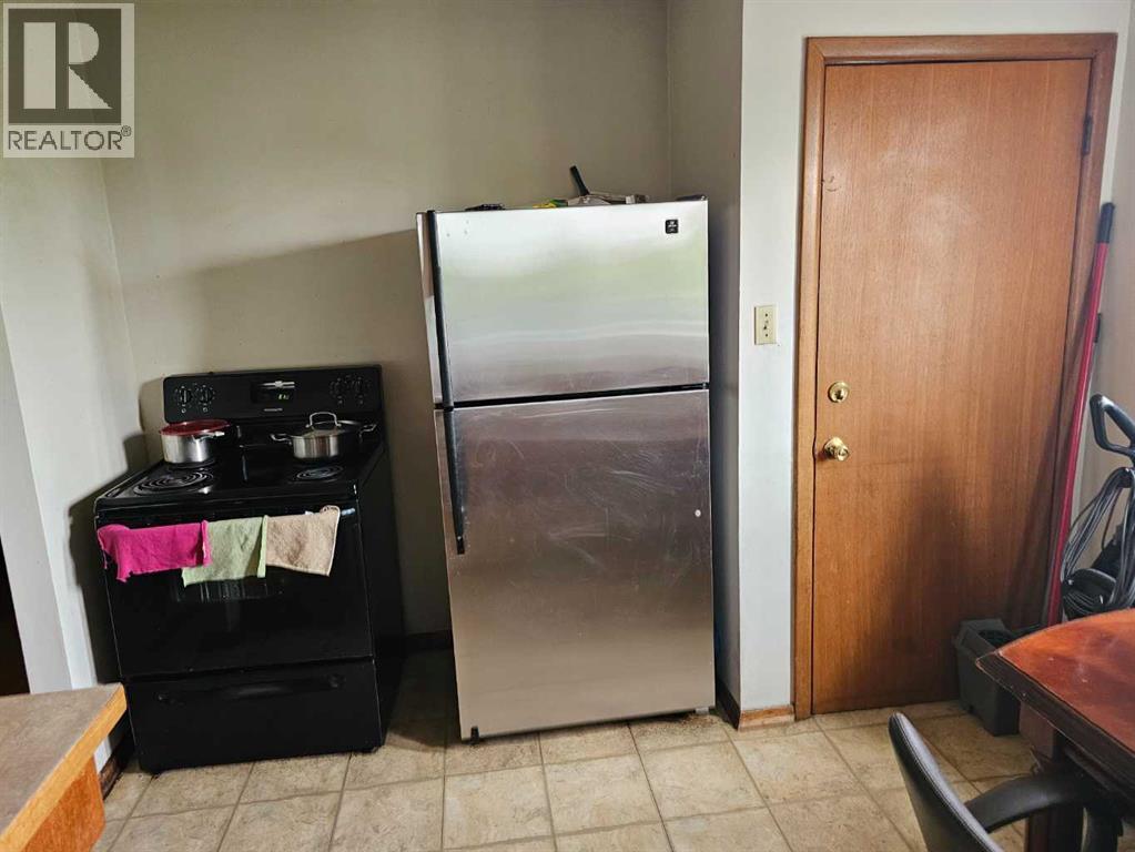 416/418 33 Avenue NE - 30
