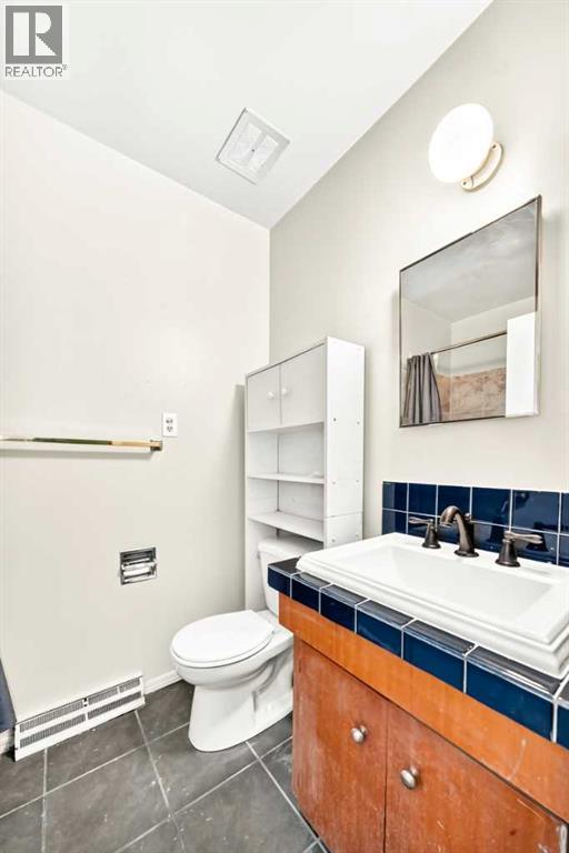 416/418 33 Avenue NE - 25