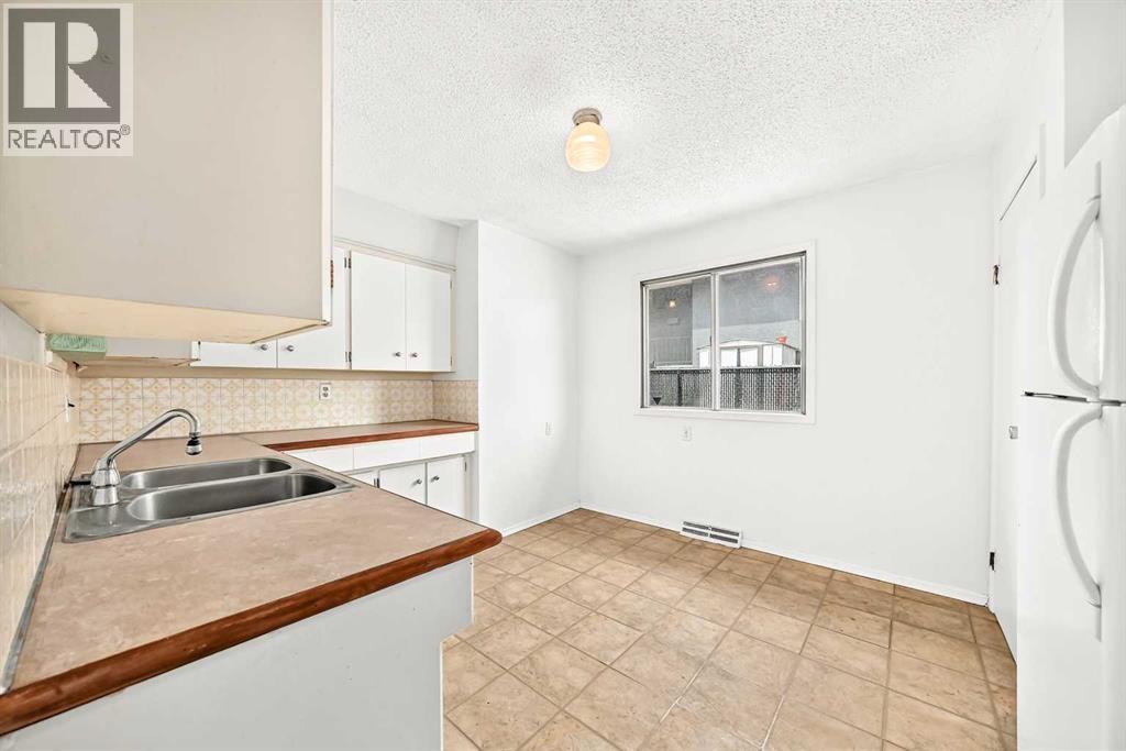 416 416418 33 Avenue Northeast - Photo 8